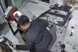 邢台一局长酒驾砸坏弟媳经营的门店被停职！当地称涉家庭矛盾图片