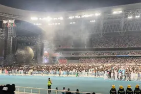 周杰伦太原演唱会首日: 和郎朗同台“飚琴”，对外国歌迷称华流是最强的图片