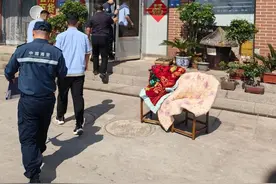 潍坊海警局昌邑工作站开展伏休期间海鲜市场联合检查图片