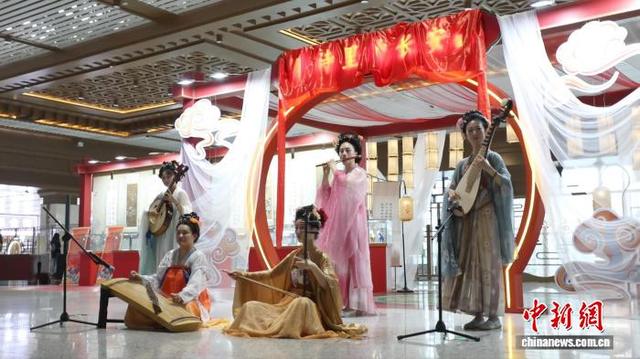 与盛唐“不期而遇” 唐诗里的长安博物馆主题展示活动启动