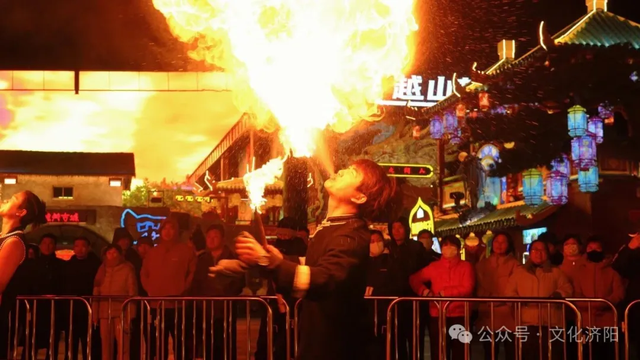 太燃了！“九曲黄河万里情”火把狂欢节热烈来袭