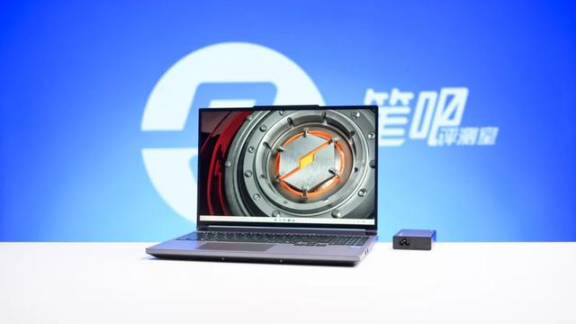 聊几款热度较高的「RTX50系游戏本」