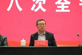 刘慈欣：我目前不会借助AI进行文学创作图片