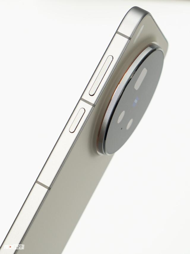 vivo X300 Pro图赏：外观审美在线，影像依旧霸道