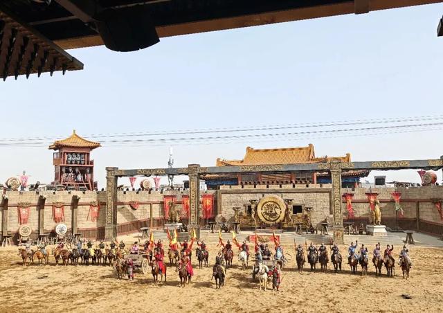 “来开封不是看风景，是真的走进了另一个世界”