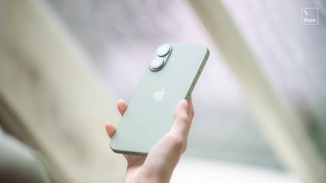 iPhone 17 系列首发评测：你这是典型的「安卓」iPhone