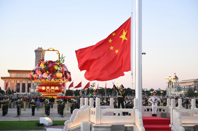 千万里 只为这一抹红