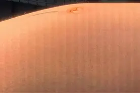 悔！15岁女孩腹痛难忍，几天后竟确诊癌症！医生叹息：这病越来越年轻图片