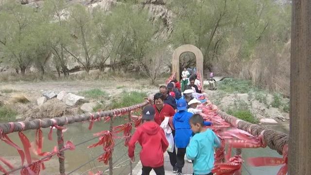 乌尉高速公路通车在即！焉耆邀你玩转“三点一线”美景 吃遍特色美食