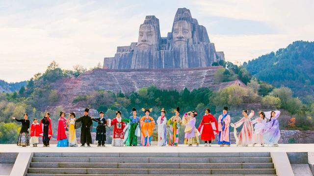 郑州黄河文化公园荣获年度营销标杆文旅项目！