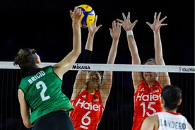 世锦赛开门红！中国女排首胜背后的意外与坚定图片