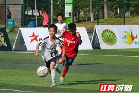 以球会友！YFL国际青少年足球精英邀请赛在长沙落幕图片