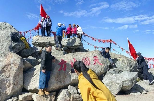 雪顶太白山｜提前邂逅冬日白雪