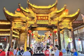 组图｜@跑友们速来，铜仁“梵马”狂欢夜邀您一起图片