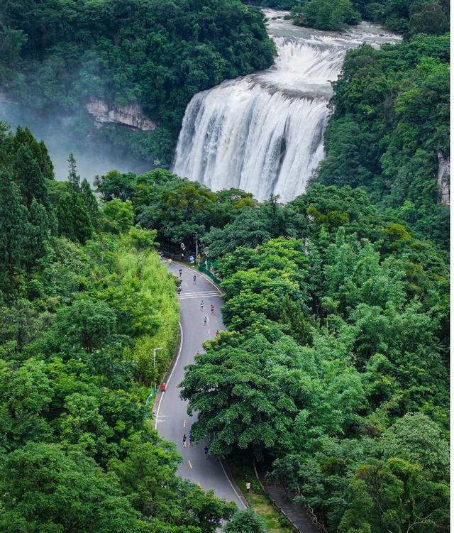 镇宁：1-9月游客接待人次超470万，“甜蜜镇宁”加速“流量”变“留量”