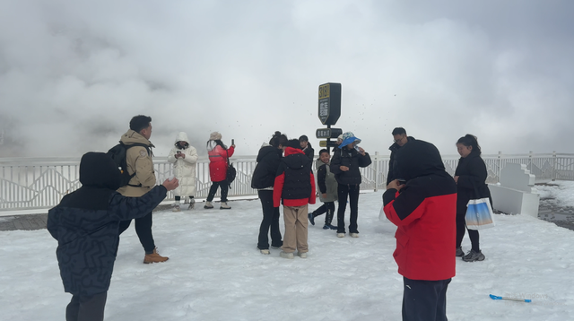 游客接待量同比增长394.36%！四川首个秋假激活海螺沟景区秋冬亲子游！