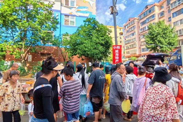 清晨五点，威海人还没醒，威海这两条路却早已挤满了外地车！