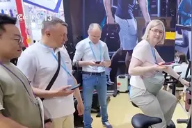 展区变身体育馆 广交会上这些“健康神器”很吸睛图片