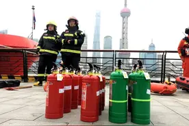长知识！电动车锂电池起火为何不能用红色灭火器图片