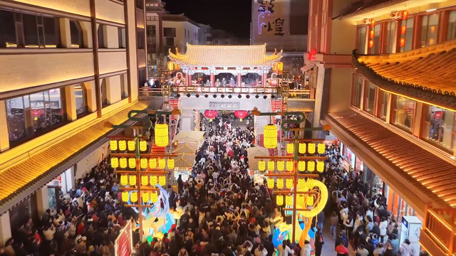 敦煌： 文化年味“火”出圈   接待游客超80万人次