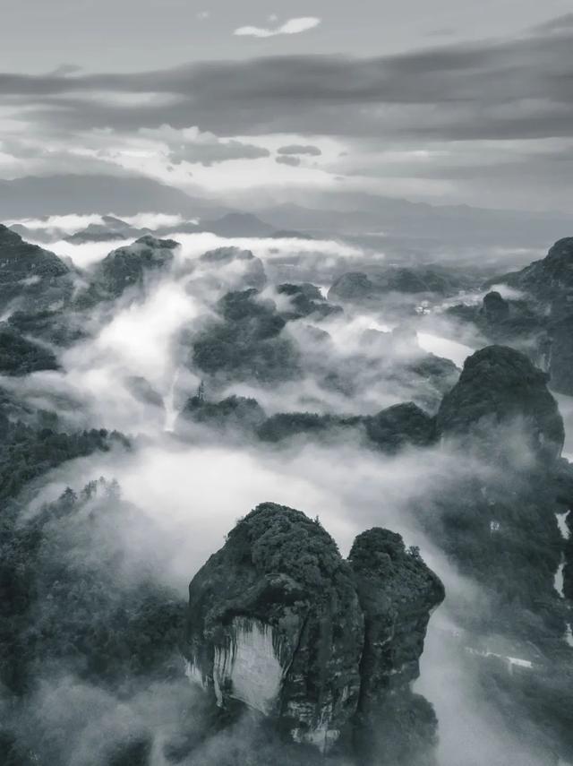 龙虎山为爱免门票啦！“以爱之名·白露为笺”甜蜜来袭，一起共享“祈缘仙灯夜”！