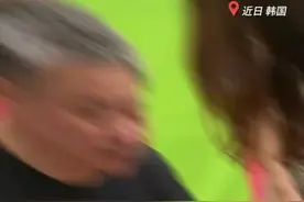 签售会上 余华将“抱负”送给想要“暴富”的读者图片