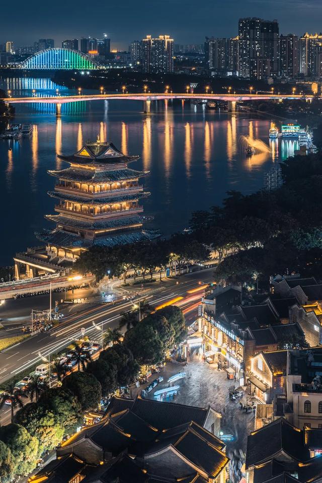 被霸总剧带火的华南城市，太野了