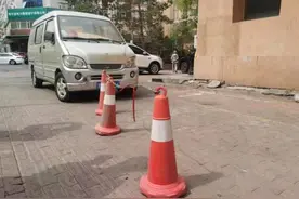 哈尔滨市公安局交警部门集中取缔“僵尸车”违法乱象图片