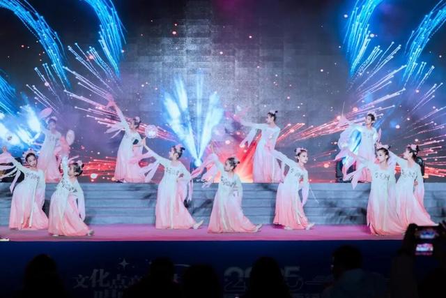 文化点亮乡村·唱响百千万！2025年恩平市秋季村晚精彩惠民