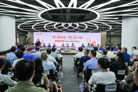 上海黄浦行政执法人员“花式”闯关知识竞赛图片