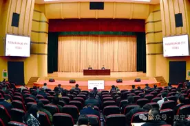 孟祥伟主持市委理论学习中心组（扩大）学习会议时强调：全面加强耕地保护和建设工作，以高质量统计服务高质量发展图片