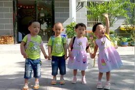 1、2、3、4…… 兴山“龙凤四胞胎”上幼儿园啦图片