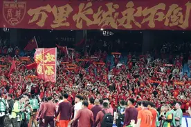 国足总输球，为啥还看？新华社：因为我们都是中国人图片