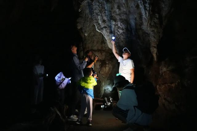 外地高温40℃，云南还要穿长裤，来感受独一份清凉