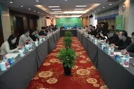 精准对接谋共赢 精诚合作促发展——洪泽湖大闸蟹宣传推介暨营销促销专场活动在上海成功举办图片