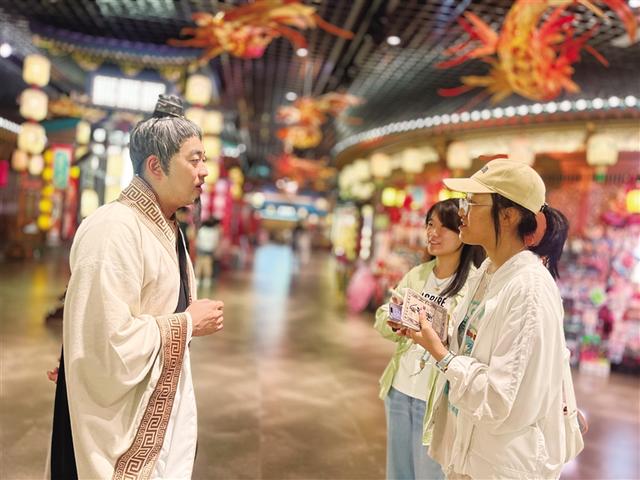 商业+文化 场景焕新让消费“活”起来