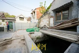 民居拆除名泉露全貌，济南这处老院落将改成古城议事厅图片
