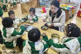 从吃得饱到吃得好！赫章让学生营养餐成为“放心餐”图片