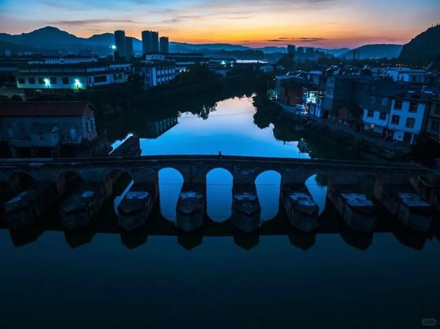 去一次就爱上！昆明滇池边的“小鼓浪屿”，是你冬日治愈的天花板~