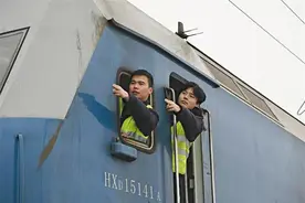 穿越一千公里的青春接力图片