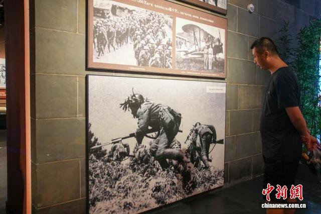 （抗战胜利80周年）广西南宁：抗战主题展迎来参观潮
