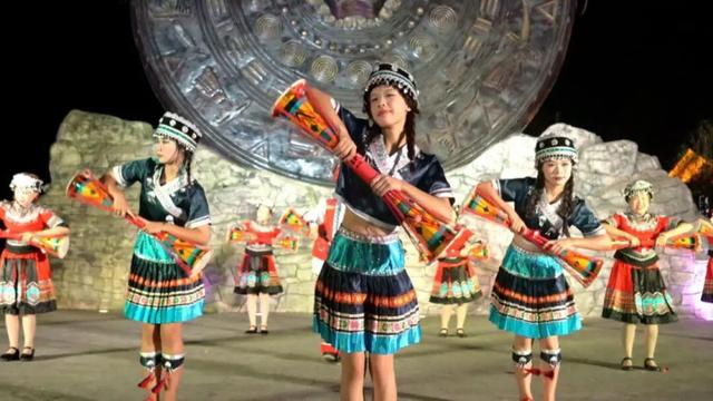 国庆避开人海寻秘境！通城药姑山古瑶村9月29日焕新开园