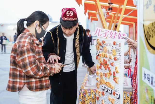 哈密向河南民众发出邀请：感受“新疆东大门”四季旅游魅力