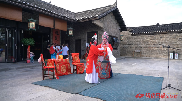 世界那么大 好想去怀化丨中方县荆坪古村持续火爆 日均游客超1.3万人次
