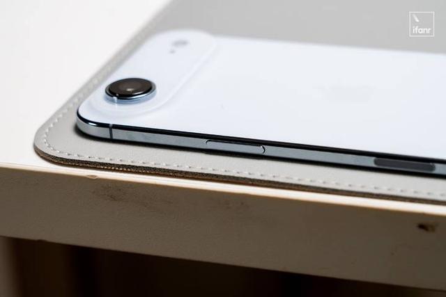 承认吧：手机越来越无聊了，要允许好玩的怪东西存在