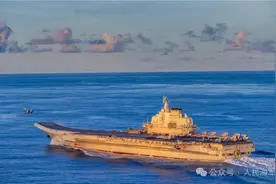 海军航母编队赴远海开展实战化训练图片