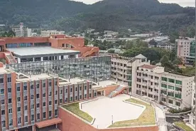 学生因亲人危重请假离校被拦，高校刚刚通报图片