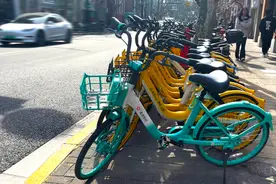 共享单车私装“儿童座椅”成“伤娃利器”！改装行为被明确禁止图片