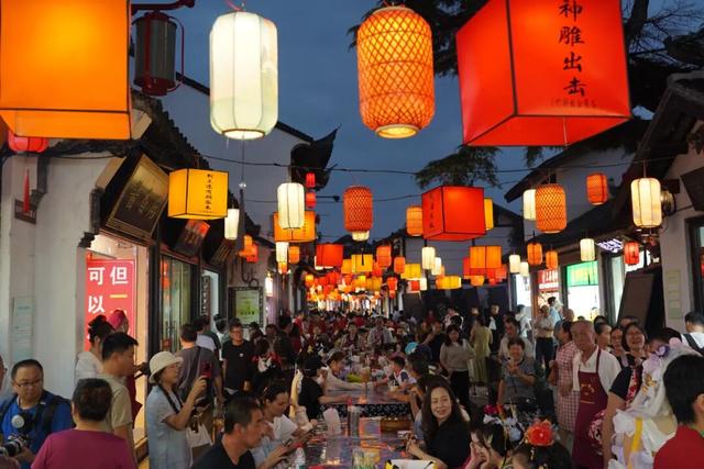 一笼国潮·鹤舞南翔！2025年南翔国潮大会开幕