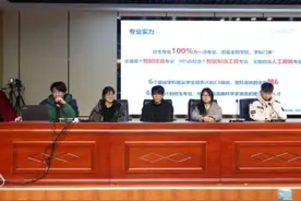 六安市毛坦厂中学举办2025年“优秀学子母校行”活动图片